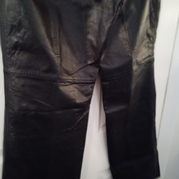Danier Women's Black Leather Wide Leg Pants With Angled Pockets 34" Waist - Picture 5 of 12